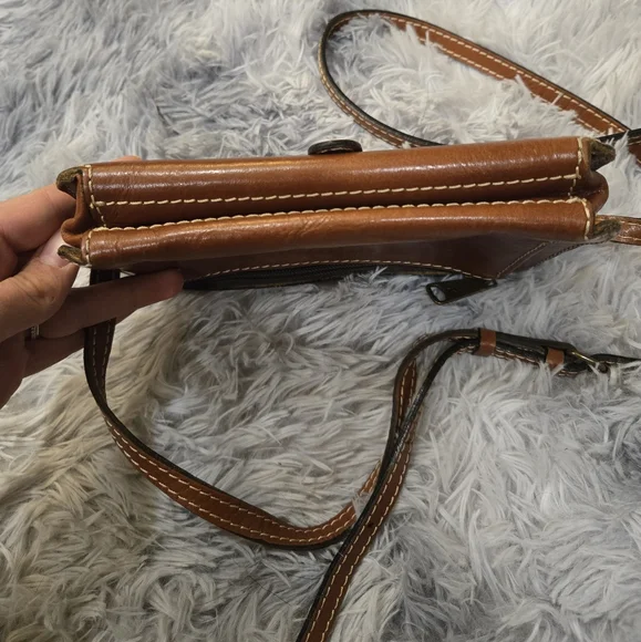 Patricia Nash• Torri leather brown crossbody bag w/ tooled floral pattern. - Picture 7 of 16